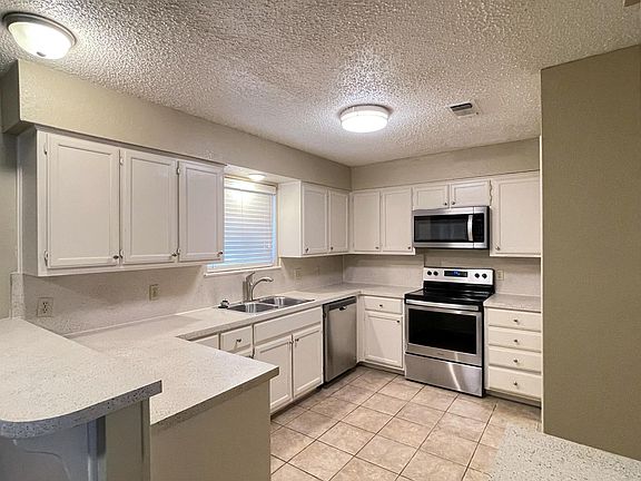 2nd image of 2213 Madrid Ct