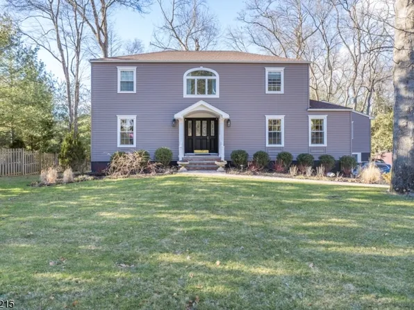 27 Stonewyck Dr, Chatham Twp., NJ 07928