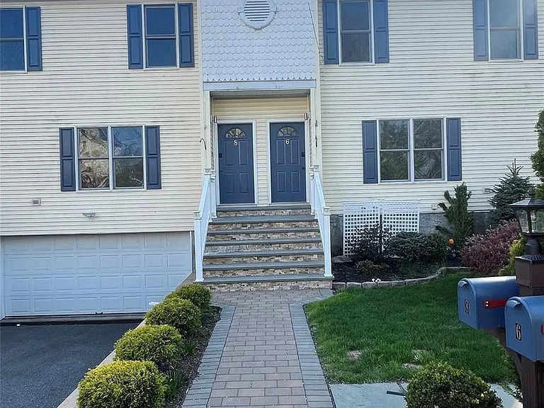8 Marion Ave #6 — Photo 25