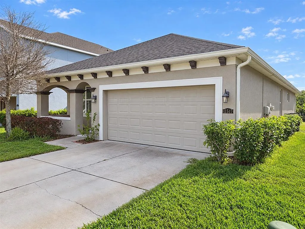3 bed, 2.0 bath, 1551 sqft, $2,800 — Photo 2
