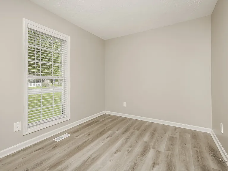 1990 Bolden Dr — Photo 12