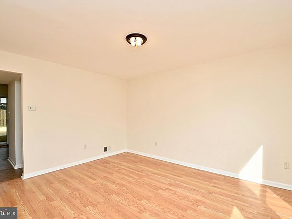 4th image of 2165 Ferguson Pl