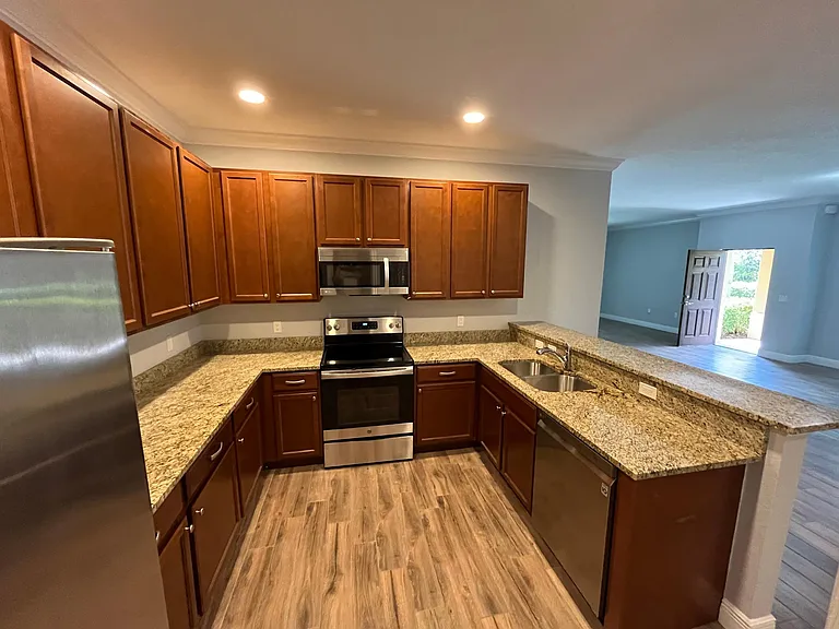 2900 65th Dr #105 — Photo 11