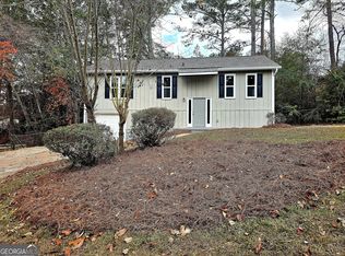 4232 Chickasaw Trl, Douglasville, GA 30135