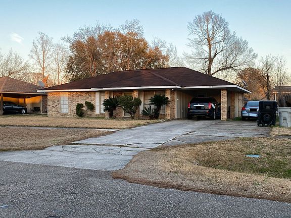 2nd image of 704 Sinbad St