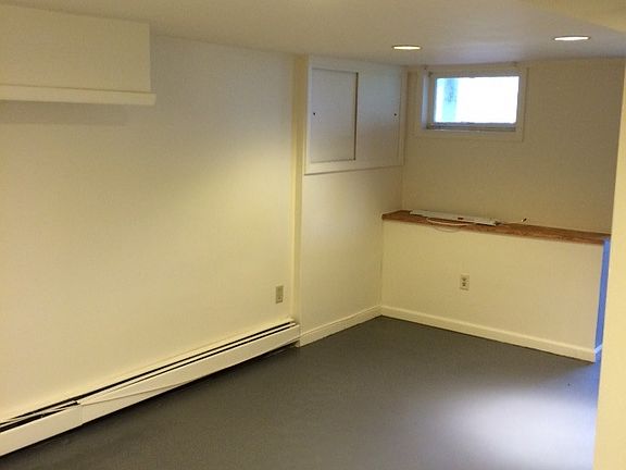 downstairs bedroom 1