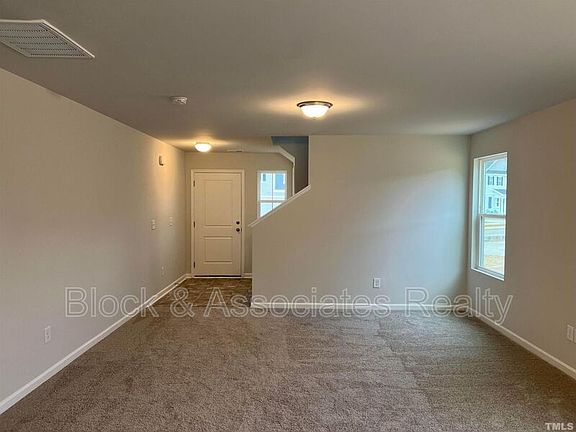 4th image of 179 Maple Tree Ln