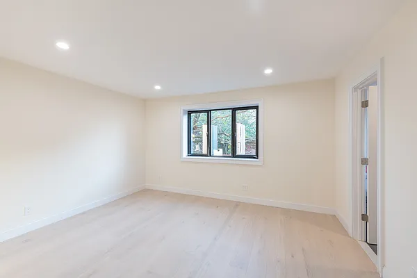 Rented by Corcoran | media 19