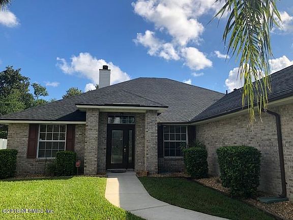 5th image of 1613 Hawkins Cove Dr E