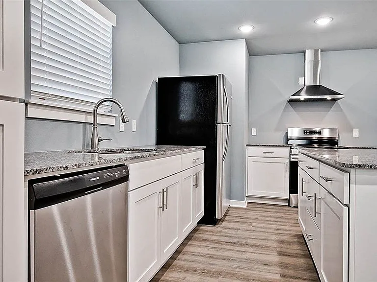 899 N Rupple Rd #121 — Photo 8