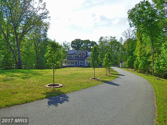 2nd image of 39784 Claires Dr
