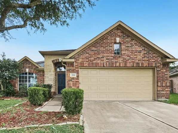 2918 Meridian Bay Ln, Dickinson, TX 77539