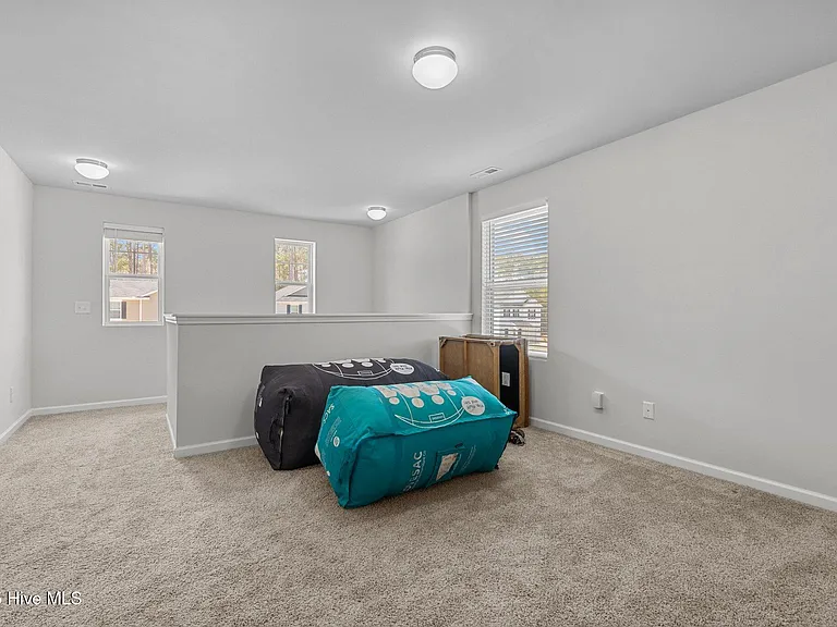 821 Conductor Ct — Photo 17