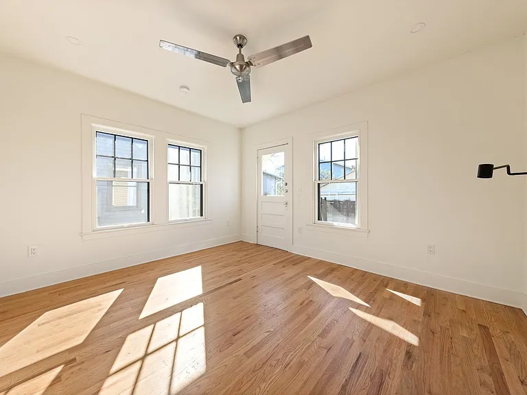 909 N Mesquite St — Photo 9