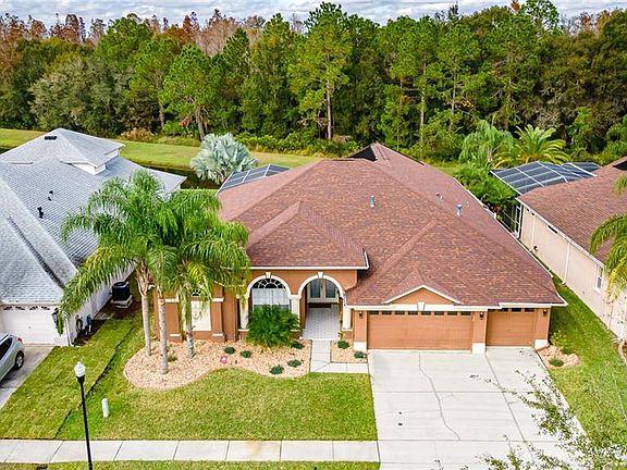 3rd image of 18024 Royal Forest Dr