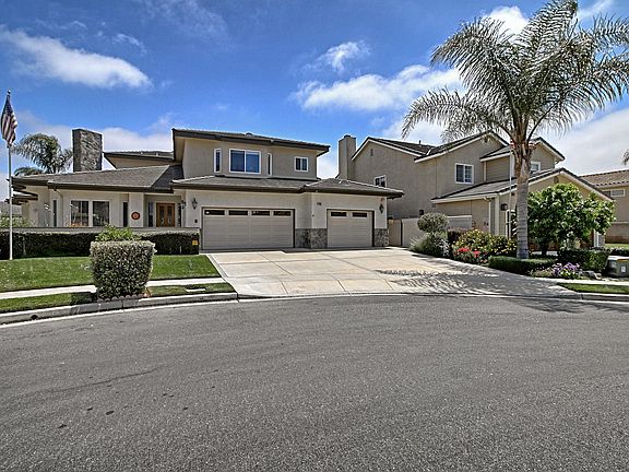 3rd image of 7466 Nixon Ct