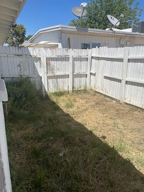 1st image of 5927-5939 W Rose Ln #9