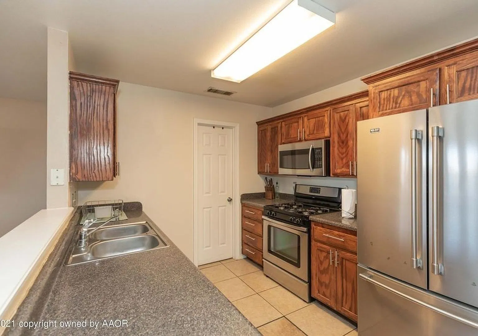 Beautiful 4 Bedroom 1 Bath Home Located At 604 N Arthur 1/2 Off November Rent — Photo 1