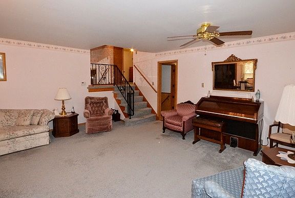 3rd image of 10441 S Kildare Ave