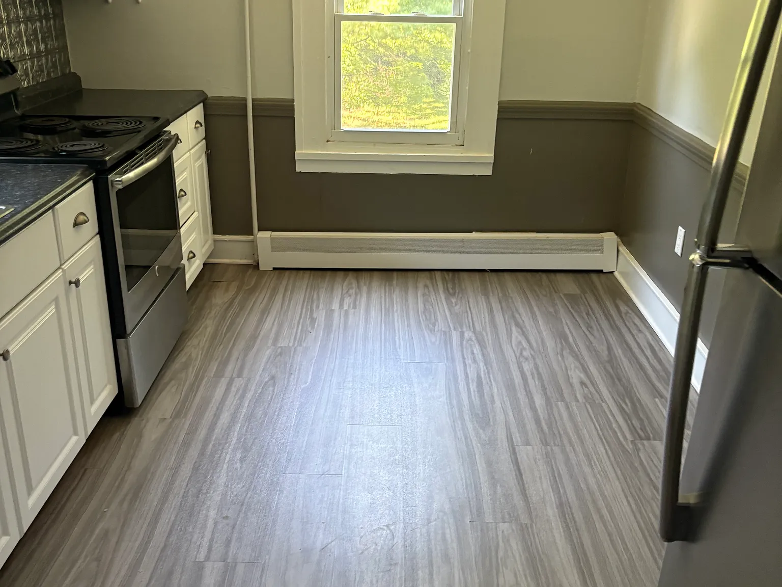 2 bed, 900 sqft, $1,700 — Photo 2