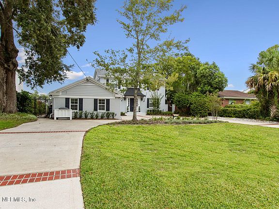 3rd image of 1729 WOODMERE Drive