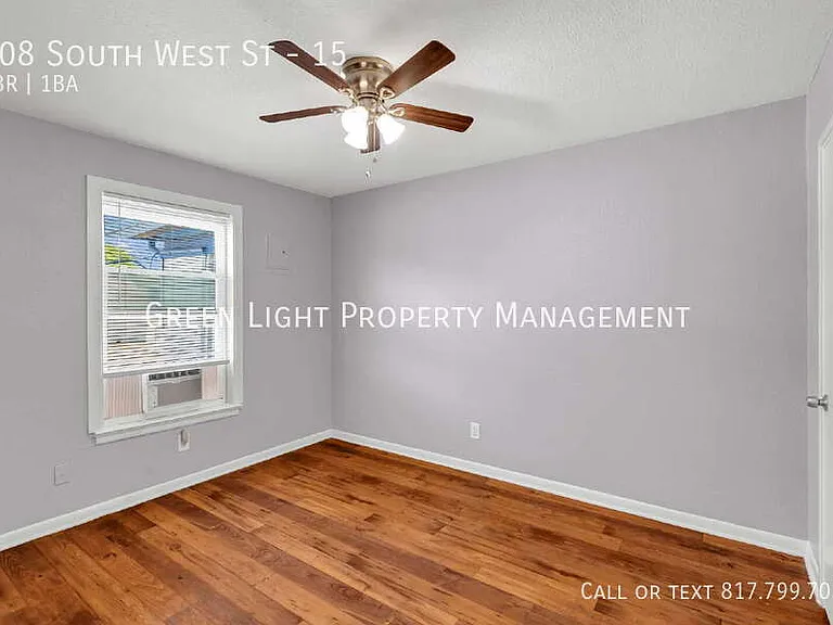 308 S West St #15 — Photo 13