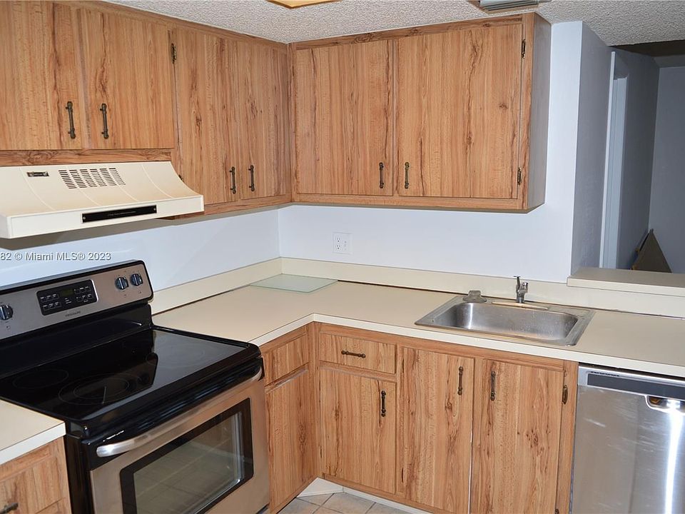 1st image of 5570 NW 44th St APT 306A