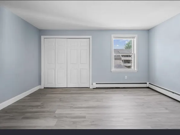 360 Blucher St, Manchester, NH 03102