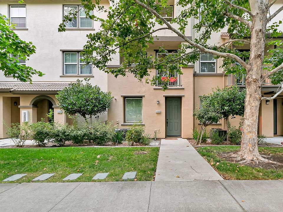 2nd image of 50 Regency Park Cir Unit 11105