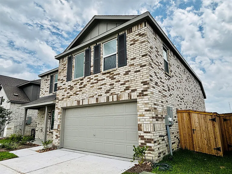 2126 Mosaic Valley Ct — Photo 4