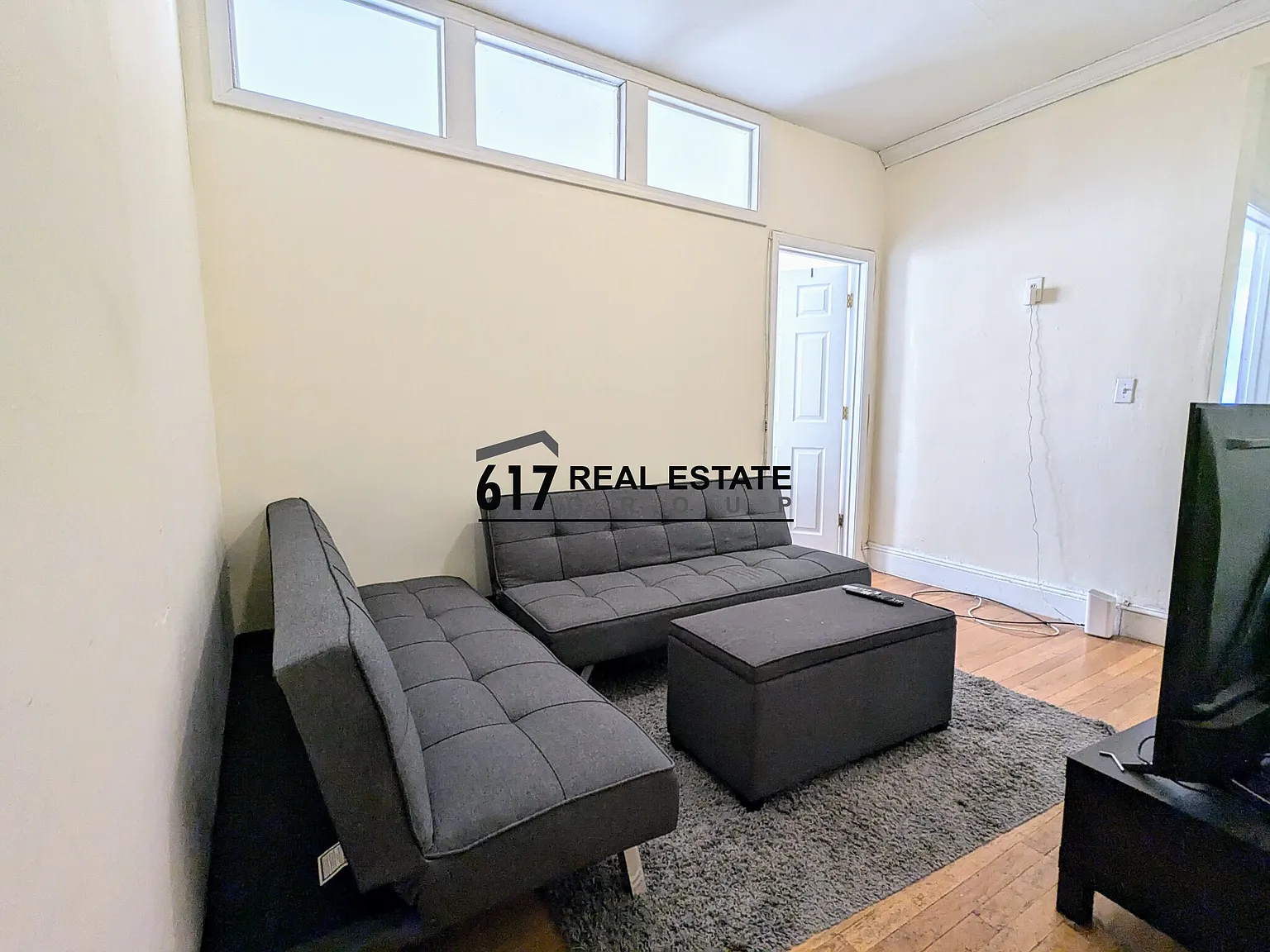 3 bed, 1100 sqft, $4,750 — Photo 2