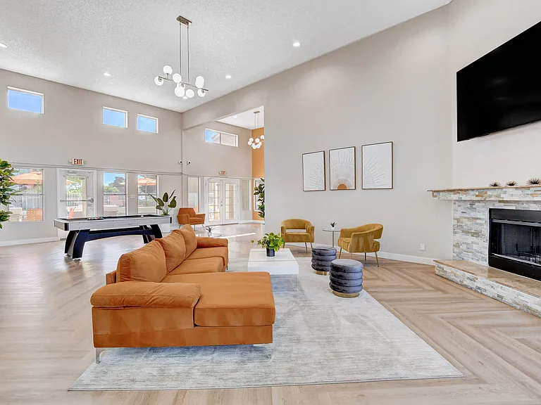 Citrus Apartments — Photo 38