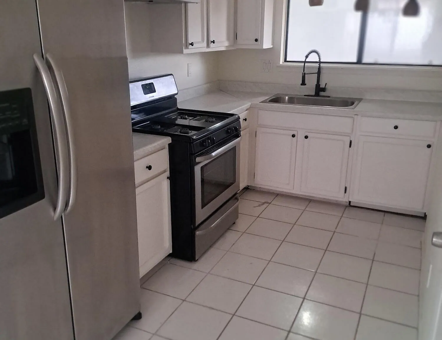 4 bed, 2.0 bath, 1316 sqft, $1,695 — Photo 3