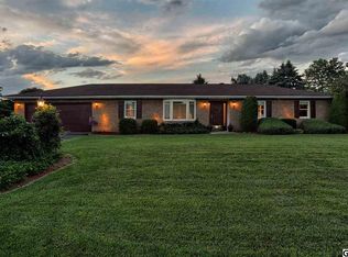 48 Longview Dr, Mechanicsburg, PA