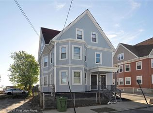 10 Noyes Ave, Providence, RI 02907