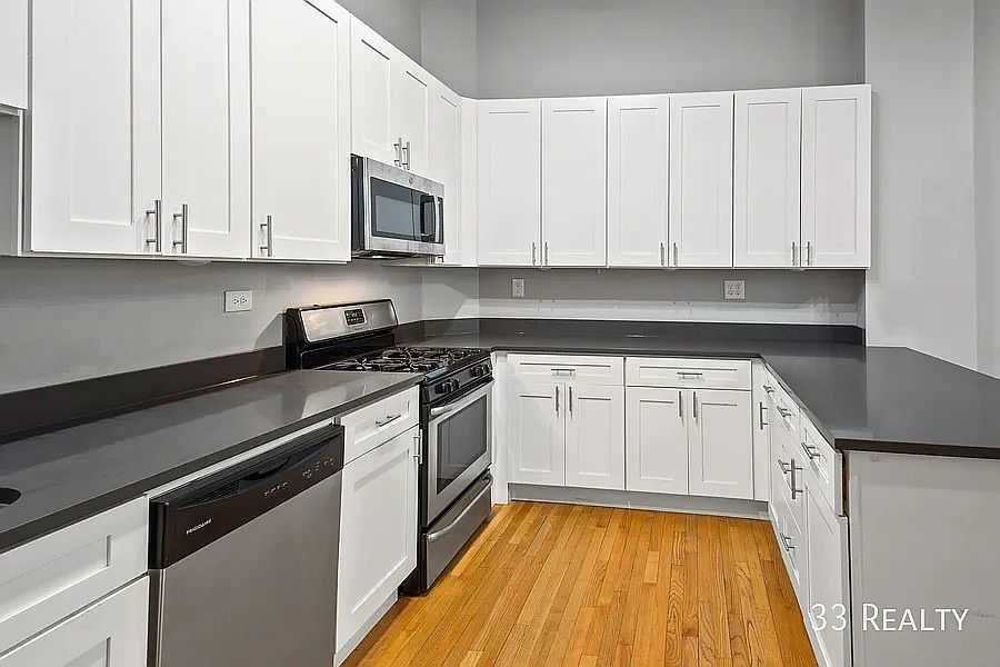 1st image of 1282 N Milwaukee Ave Unit 3