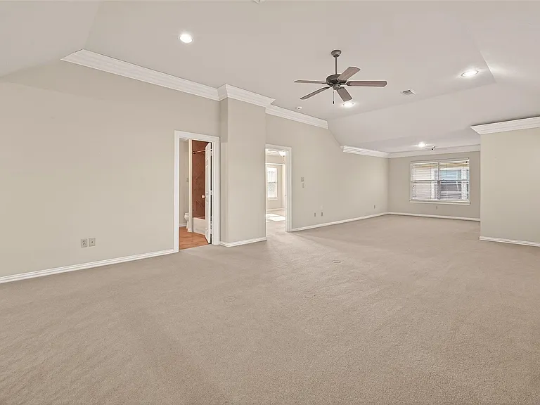 2210 Bywater Dr — Photo 26