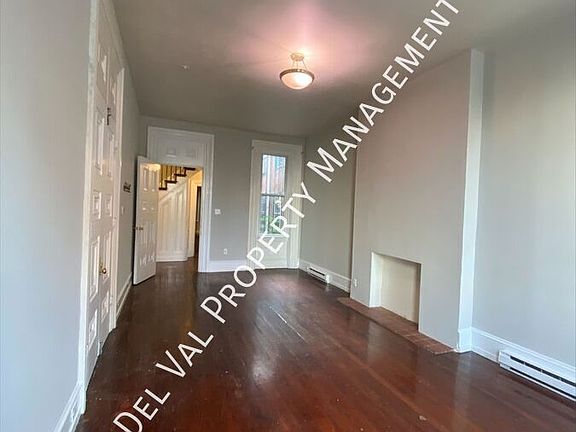 4th image of 609 N 11th St Floor 1