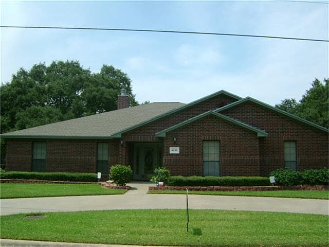 1st image of 4908 Magnolia Ln