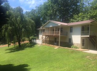 90 Cardinal Ln, Hayesville, NC 28904