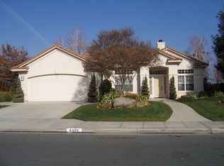 5458 W River Bottom Ave, Fresno, CA 93722
