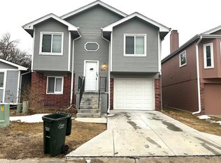 6110 S 76th Ave, Omaha, NE 68127