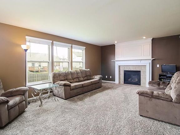 4th image of 7860 Winterfield Dr