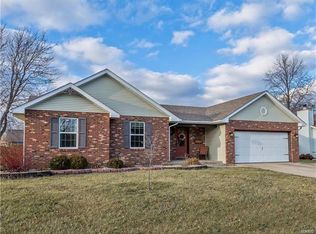 1702 Cloverdale Dr, Edwardsville, IL 62025