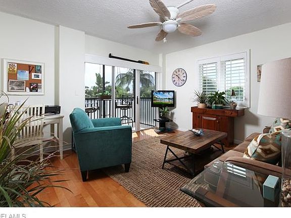 5th image of 2170 Gulf Shore Blvd N #24