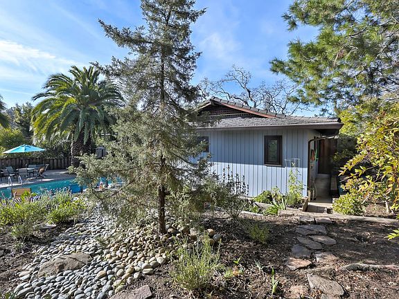 3rd image of 2331 Cheshire Way