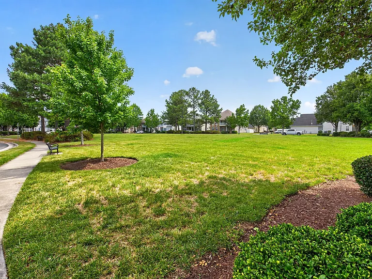 840 Willberry Dr — Photo 41