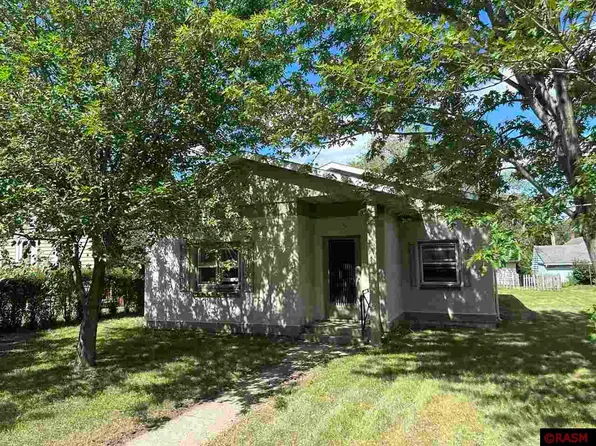 1015 S Broadway St, New Ulm, MN 56073