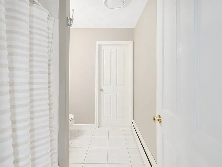 42 Rollingwood Dr — Photo 20