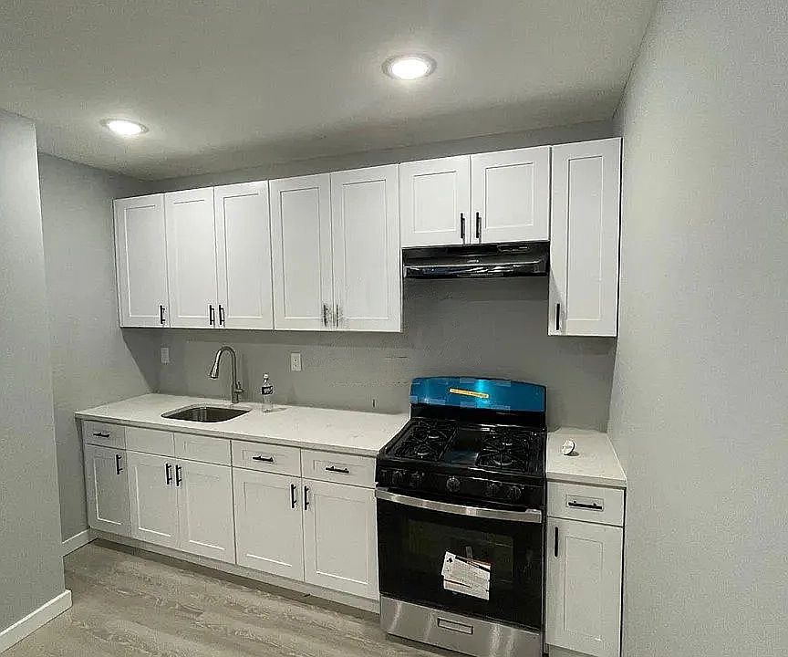 1st image of 254 Lehigh Ave #24